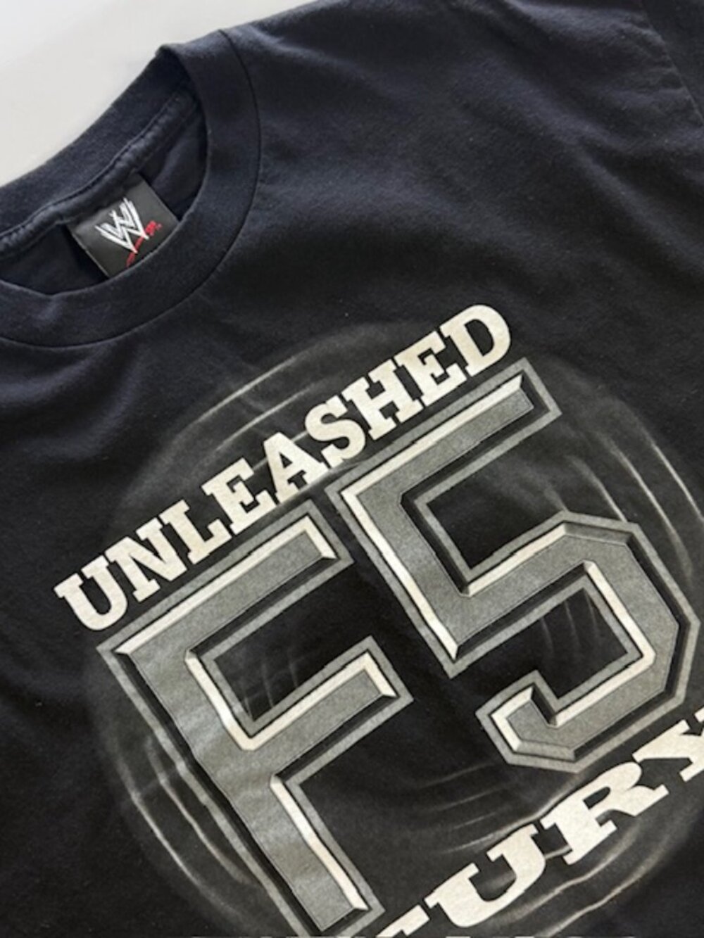 Vintage 2002 Brock Lesnar Unleashed F5 Fury T-Shirt Medium WWE